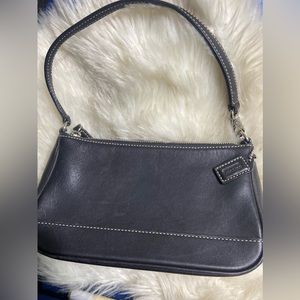 Authentic vintage coach small Y2K black leather bag